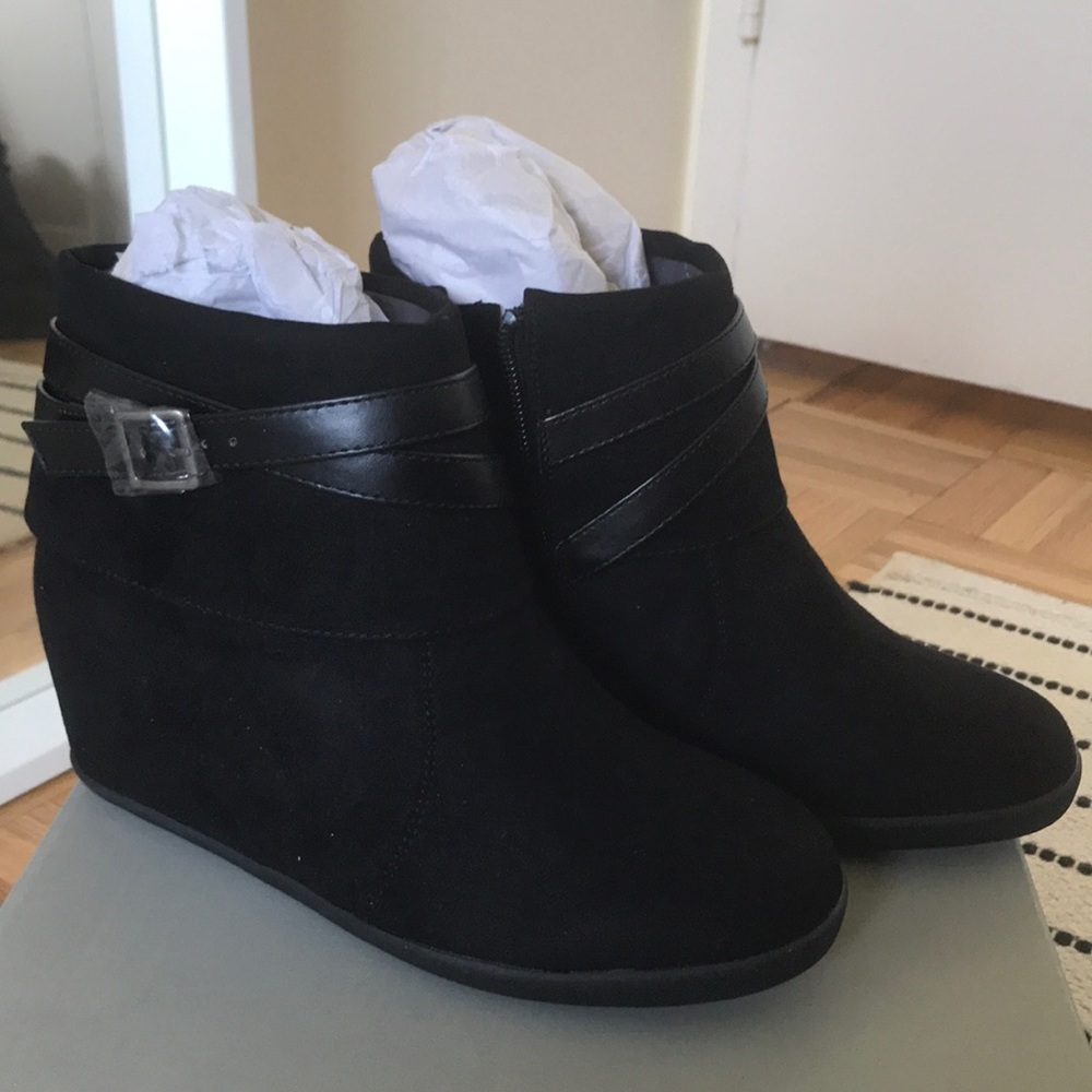 Kenneth’s Cole reaction wedge ankle boots